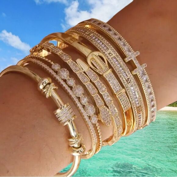 FASHION BRACELET LUXURY 14 GOLD PLATED OVER STAINLESS STEEL - Picture 1 of 7